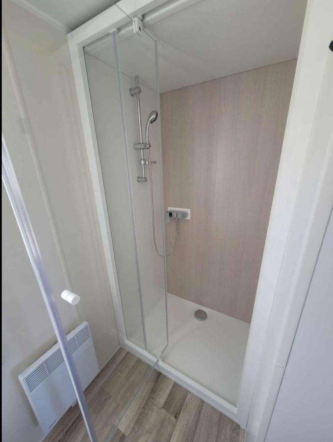 Mobil Home Neuf 6/8 Pers Biville-sur-Mer Екстериор снимка